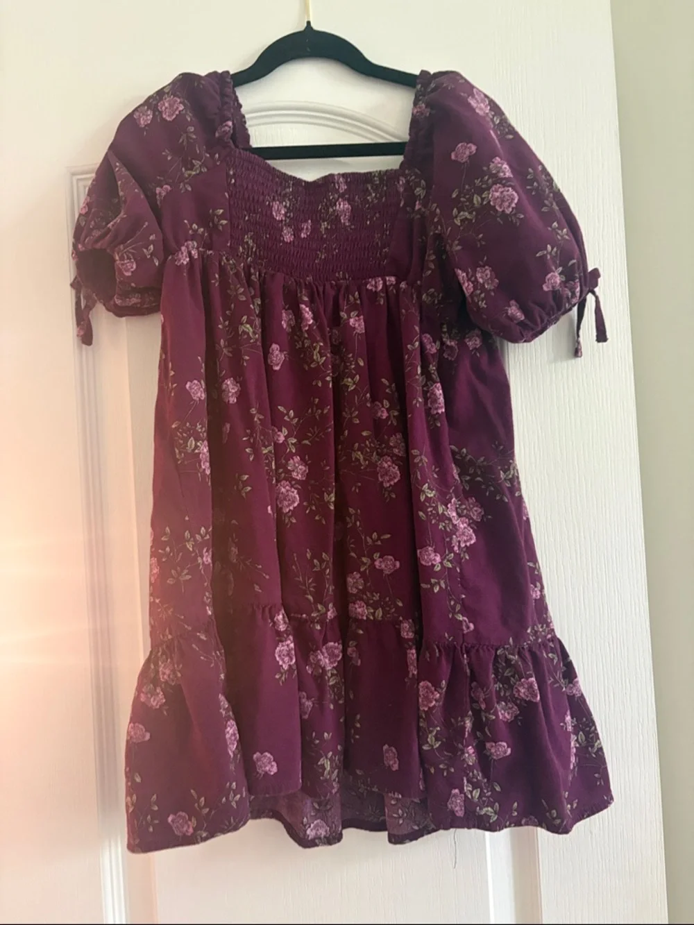 Girls Floral Puff-Sleeve Dress in Plum - Picture 3 of 4